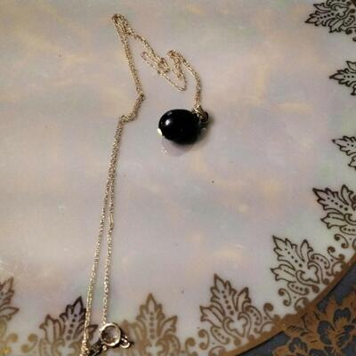 STUNNING 10MM x13MM NATURAL SOUTH SEA BLACK PEARL PENDANT 14K. ON 14K GOLD CHAIN