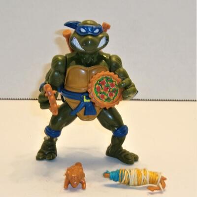 Vintage TMNT Playmate Toys 1991 Storage Shell Leonardo Action Figure