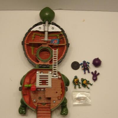 Vintage TMNT 1994 Leonardo's Mini Mutant Lair Micro Playset
