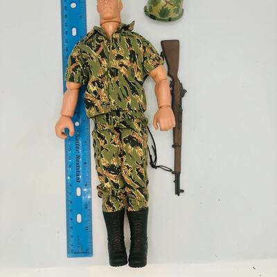 Vintage 1996 Hasbro G.I. Joe 12" Action Figure