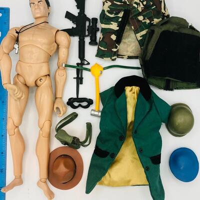 Vintage 1996 Hasbro G.I. Joe 12" Action Figure