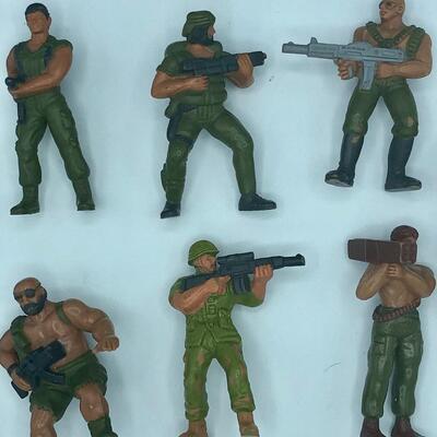 Vintage 1986 Mattel Guts Lot of 11 Jungle Force Mini Figures