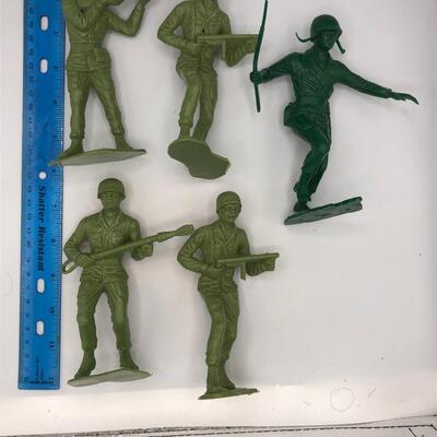 Vintage Large Scale Army Men (Set of 5)