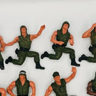 Vintage Mattel 1974 Heroes in Action Army Men