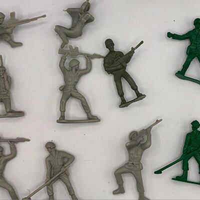 Vintage Plastic Army Men