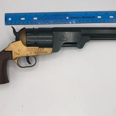 Vintage Empire Plastics Cheyenne Peacemaker Toy Gun