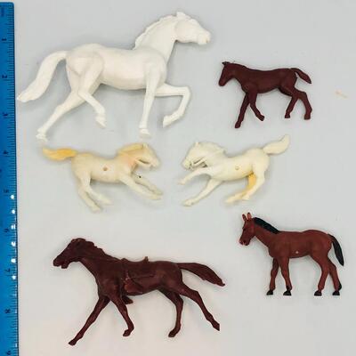 Vintage Collection on 1960-1970 Horses