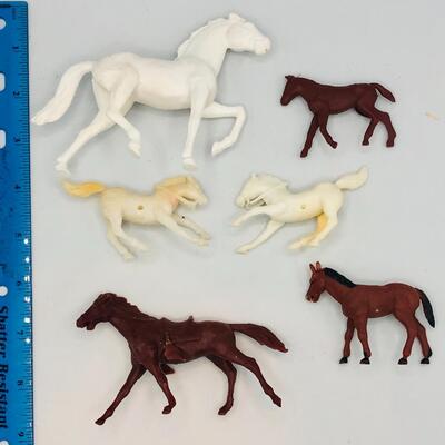 Vintage Collection on 1960-1970 Horses