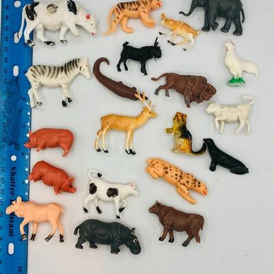 Vintage Unbranded Animal Toys Lot