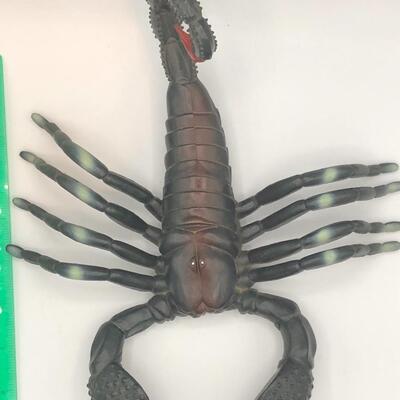 Jumbo Fake Scorpion