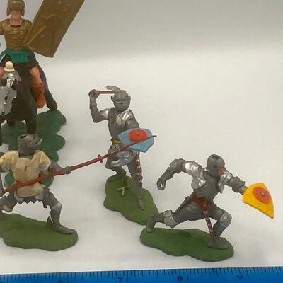 Vintage Britains Swoppet Knights