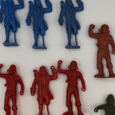 Vintage 1960s Original MPC 60mm Plastic Pirate Ring-hand Toy (11 Figures)