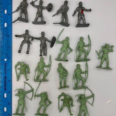 Vintage Marx Robin Hood Playset Mini Figures