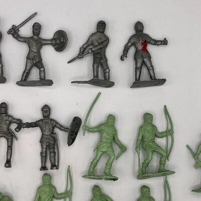 Vintage Marx Robin Hood Playset Mini Figures