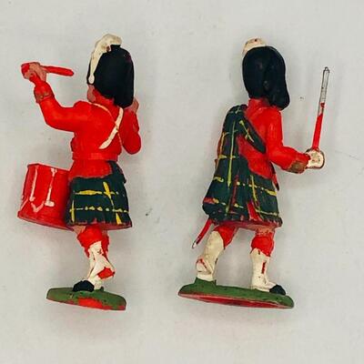 Vintage Britains Toy Soldiers