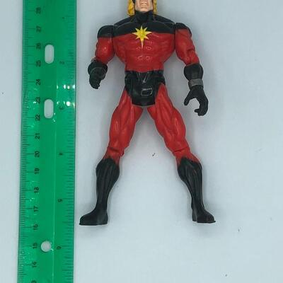 Marvel Universe Captain Marvel Action Figure