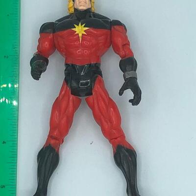 Marvel Universe Captain Marvel Action Figure
