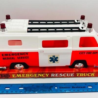 Vintage Large Tractor/Trailer Truck