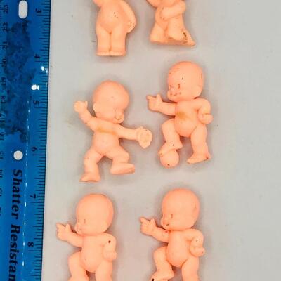 Vintage L'il Babies Oodles Adorable Babies 2" tall