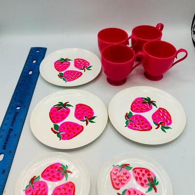 Vintage Children’s Play Dish Set