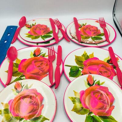 Vintage Children’s Play Dish Set