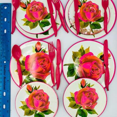 Vintage Children’s Play Dish Set