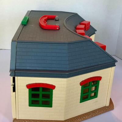 THOMAS~TAKE N PLAY TIDMOUTH SHEDS ROUNDHOUSE W/ SOUNDS