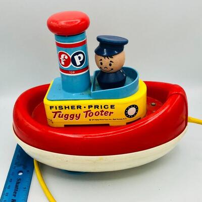 Vintage 1967 Fisher Price Tuggy Tooter Boat