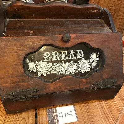 Vintage Early American Style Bread Box
