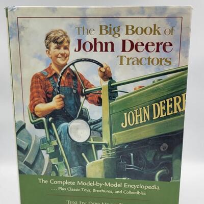 THE BIG BOOK OF JOHN DEERE TRACTORS