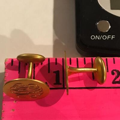 10 K gold stick pin & matching cuff links