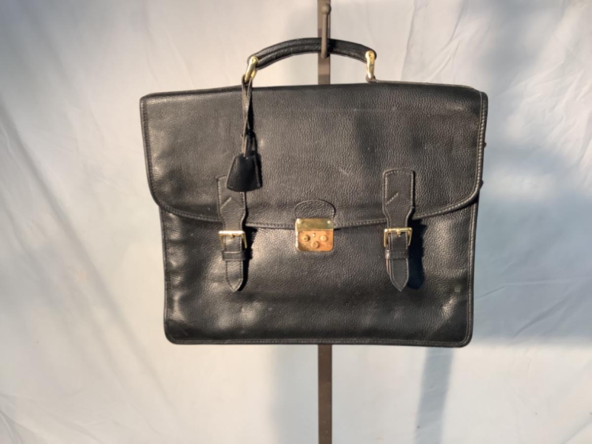 D923 Vintage Black Leather Yamani Briefcase | EstateSales.org