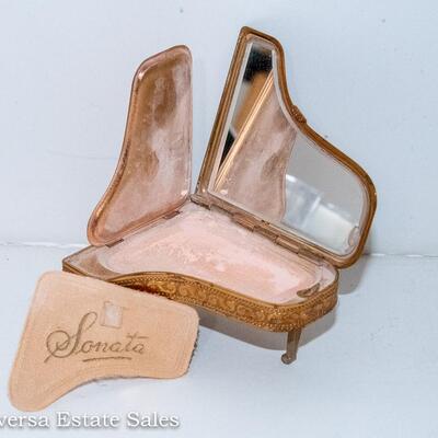 FABULOUS CONDITION - Pygmalion Grand Piano Powder Compact Sonata Puff Collapsable Legs