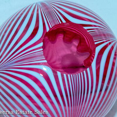 ART GLASS - NAILSEA VENETIAN THREAD GLASS BOWL