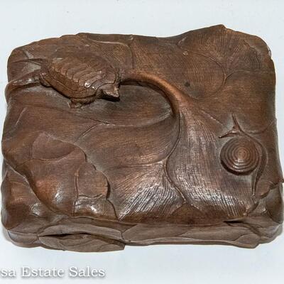 OUTSTANDING ART NOUVEAU BOX FEATURING CARVED TURTLE AND SNAIL