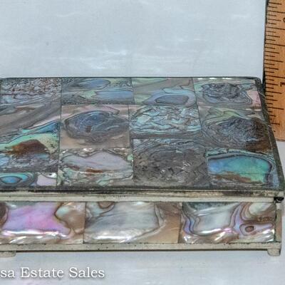 VINTAGE ABALONE WOOD LINED TRINKET BOX