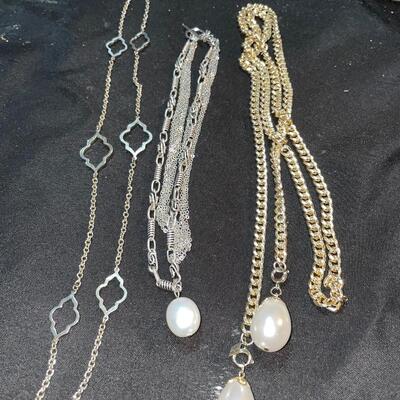 3 piece fashion necklace lot