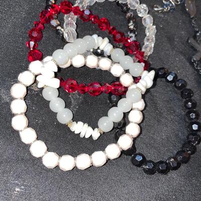 6 piece bracelet lot