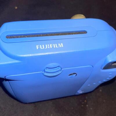 Fujifilm instax mini 9 camera