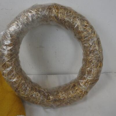 Straw Wreath and a Sears Vintage Yellow Christmas Tree Skirt