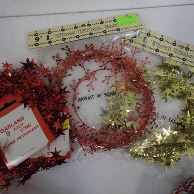 Christmas Craft Lot: Skein of Yarn, Craft Materials, Wired Garland, Ribbon