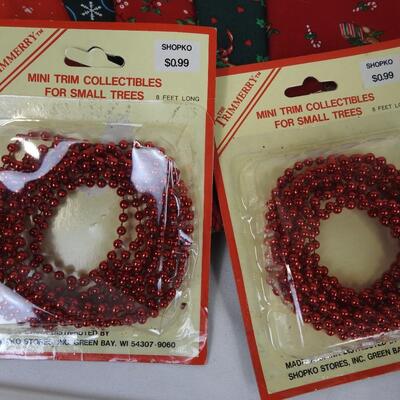 Christmas Craft Lot: Skein of Yarn, Craft Materials, Wired Garland, Ribbon