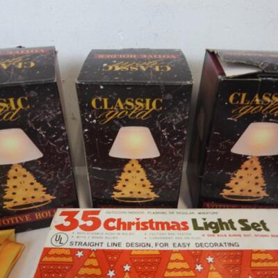 Christmas Lot: Wreaths, Christmas Light Set, Votive Holders, Basket, Ribbons