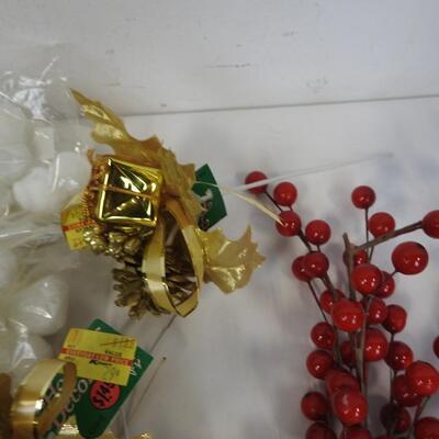 Christmas Craft Supplies, Jingle Bells, Matte Wired Ribbon, Bears - New