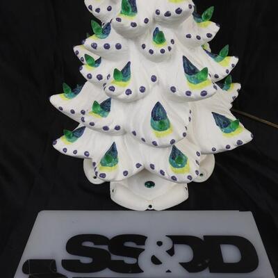 Plaster Light up Christmas Tree, Light bulb Wobbly