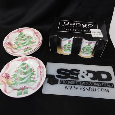 Sango Set of 4 Mugs Christmas Trees with 4 Matching Plates, Stoneware