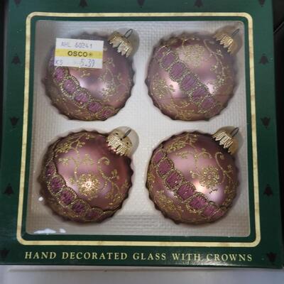 13 Boxes of 4 Ornaments, Pink, Christmas Classics