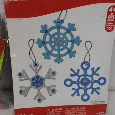 Decorate your Own Ornaments, Christmas Bingo, 2 Ornament Kits - New