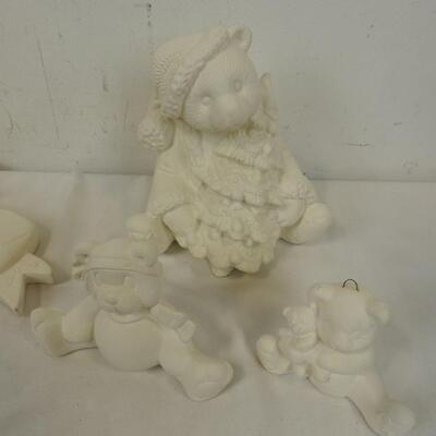 7 Ceramic Unpainted Ornaments and Decor: Christmas Bears