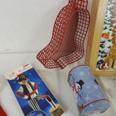 8 pc Christmas: 100 Pc puzzle, Bell Basket, Snowman Mailbox, Santa Hat